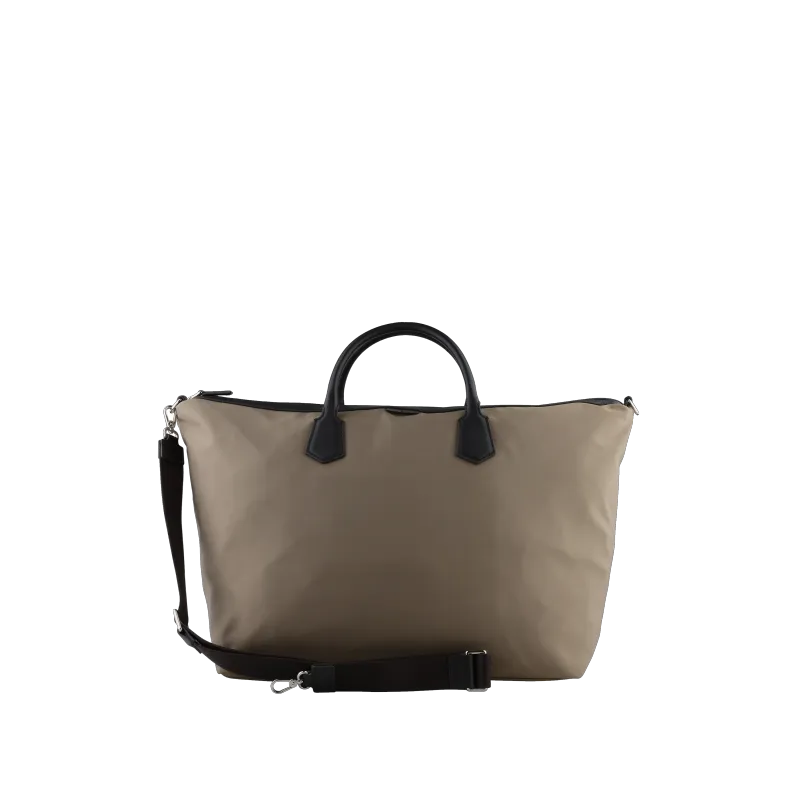 Taupe-brown